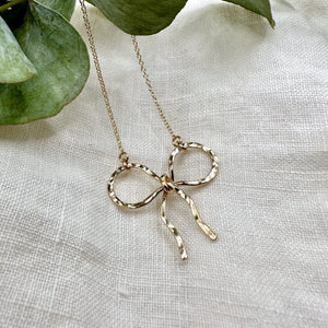 Bow Necklace